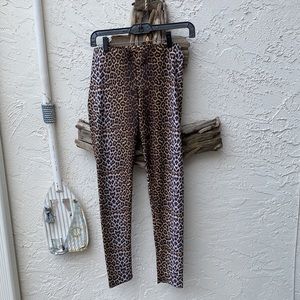 Jazzy leopard print yoga pants. Poly/spandex blend. Size medium. Unbranded.